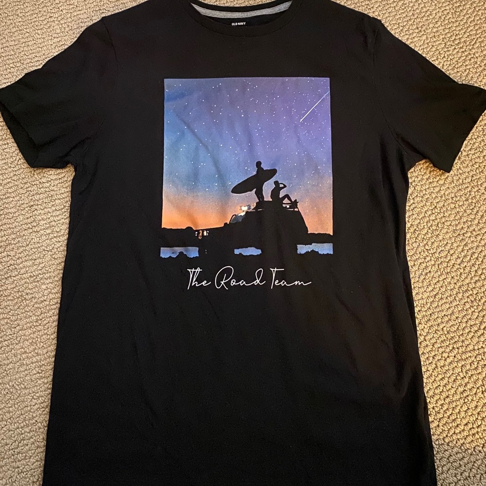 Old Navy Graphic T-Shirt